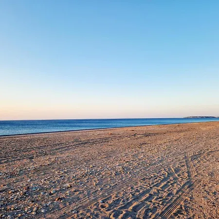 Lianas Garden House *