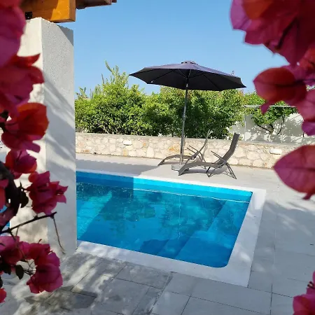 Σπίτι διακοπών Lianas Garden House