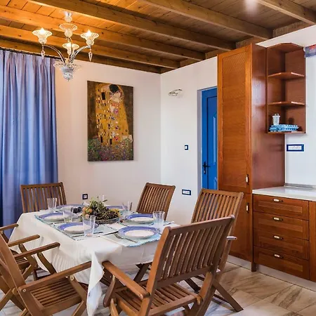 Σπίτι διακοπών Lianas Garden House