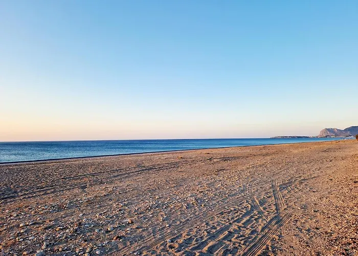 Lianas Garden House *