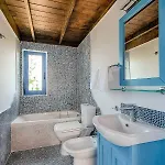 Lianas Garden House Holiday home *